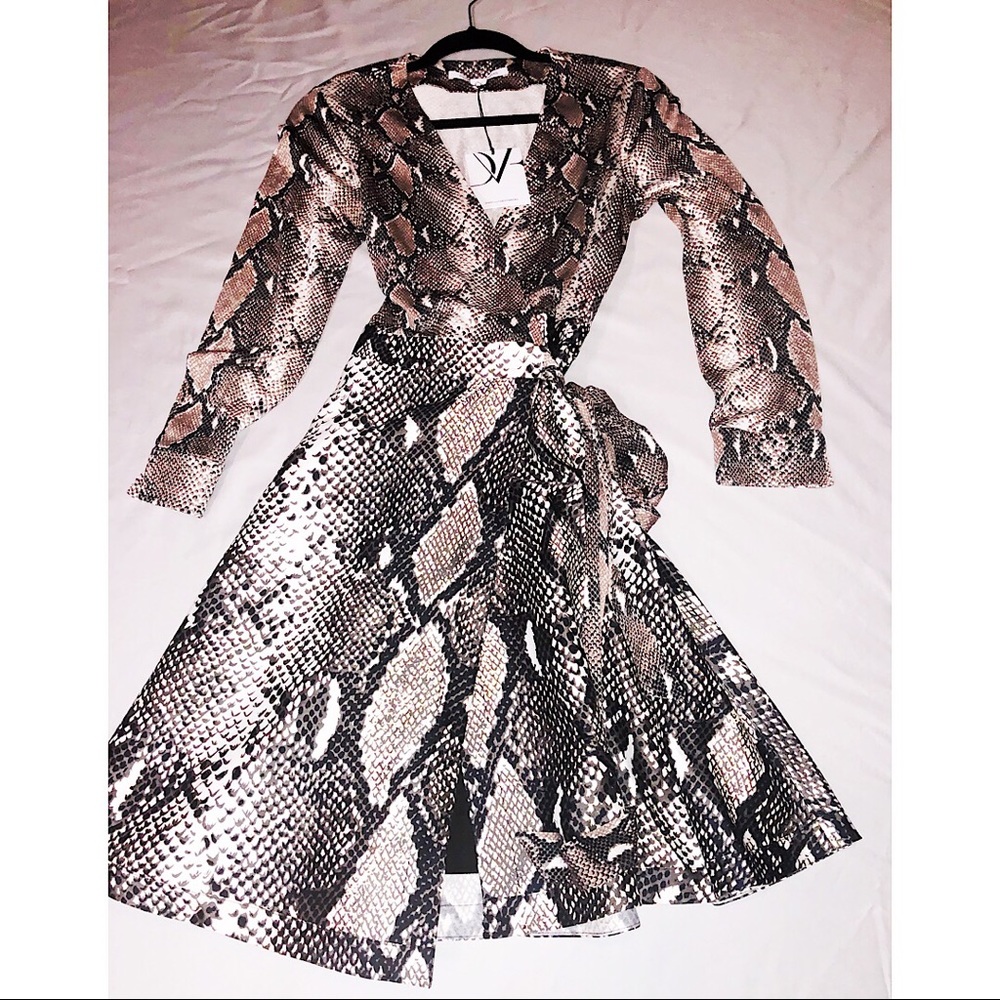 NWT Lot of 5 DVF size14 dresses